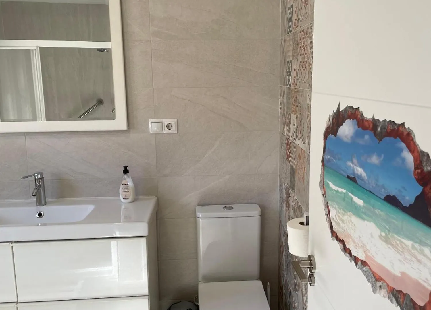 H&H Suite El Santisimo Granada Spain